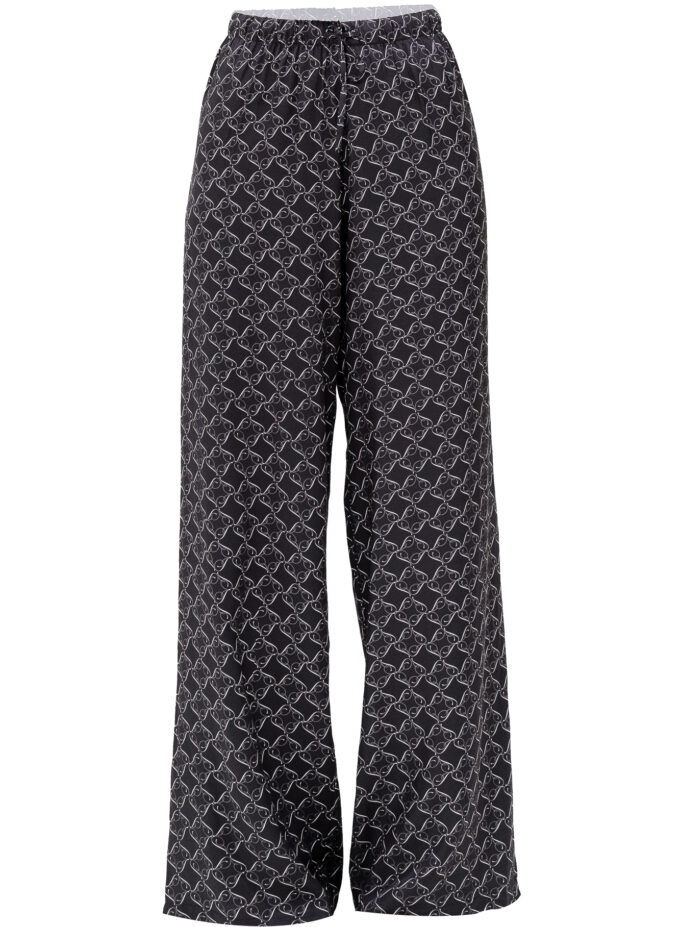 Wide-Leg Pants in Black and Cream