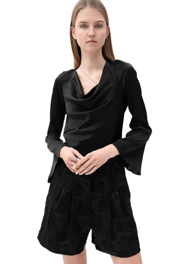 Jacquard Pleated Shorts In Black