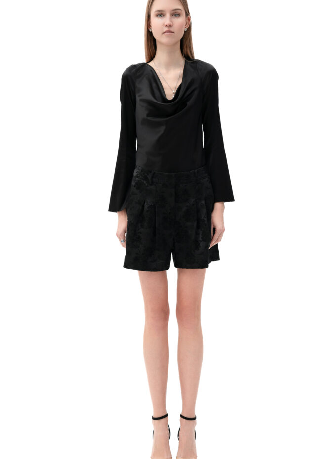 Jacquard Pleated Shorts In Black